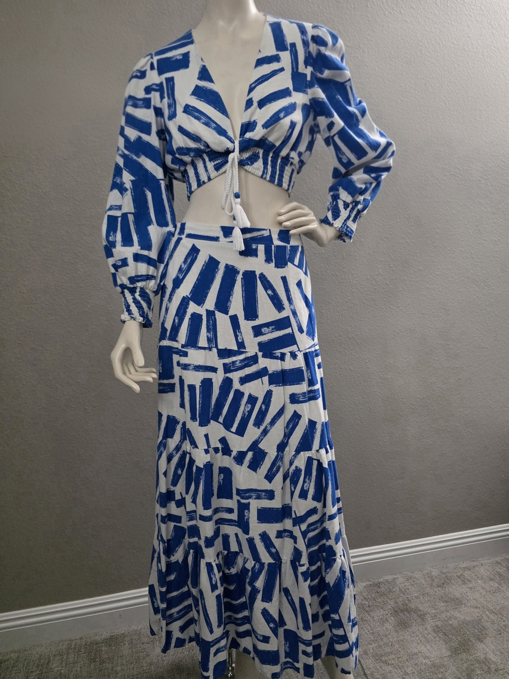 Blue & White Abstract Print Set - Maxi Skirt & Cropped Long Sleeve Top